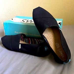 TOMS Black Canvas